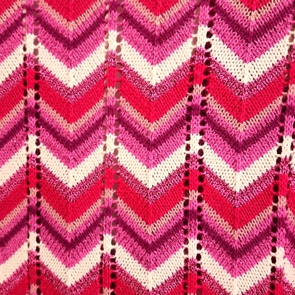 Simons Twik: Pink, fuscha, crochet dress for beach, day or night time. SizeSmall - Picture 4 of 4